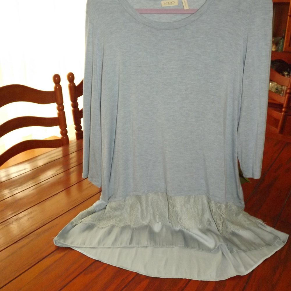 LOGO tunic top